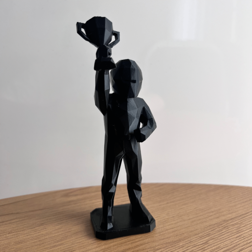 Figurka dekoracyjna kierowca F1 - figurka 3D Drukarnia Marzeń